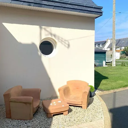 Maison Avec Wifi, Jardin Clos Et Terrasse, A 500m De La Et Du Gr34, Ile Grande - Fr-1-368-13 *