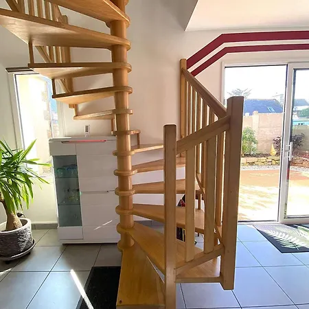 Maison Avec Wifi, Jardin Clos Et Terrasse, A 500m De La Et Du Gr34, Ile Grande - Fr-1-368-13 * Pleumeur-Bodou